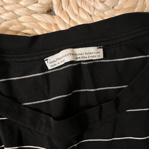 Zara B&W Stripe Crop 3/4 Sleeve Top - Picture 2 of 2